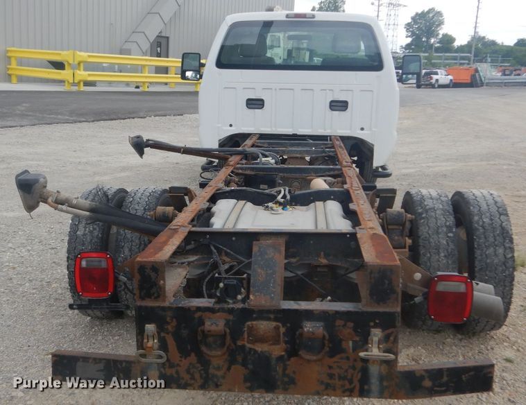 image for item IT9144 2011 Ford F550  truck cab and chassis