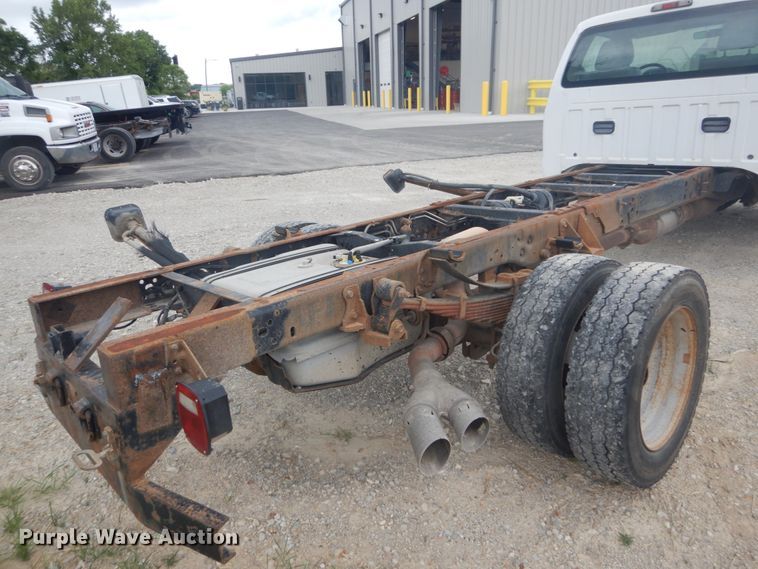 image for item IT9144 2011 Ford F550  truck cab and chassis