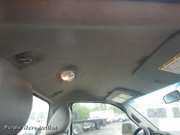 image for item IT9144 2011 Ford F550  truck cab and chassis