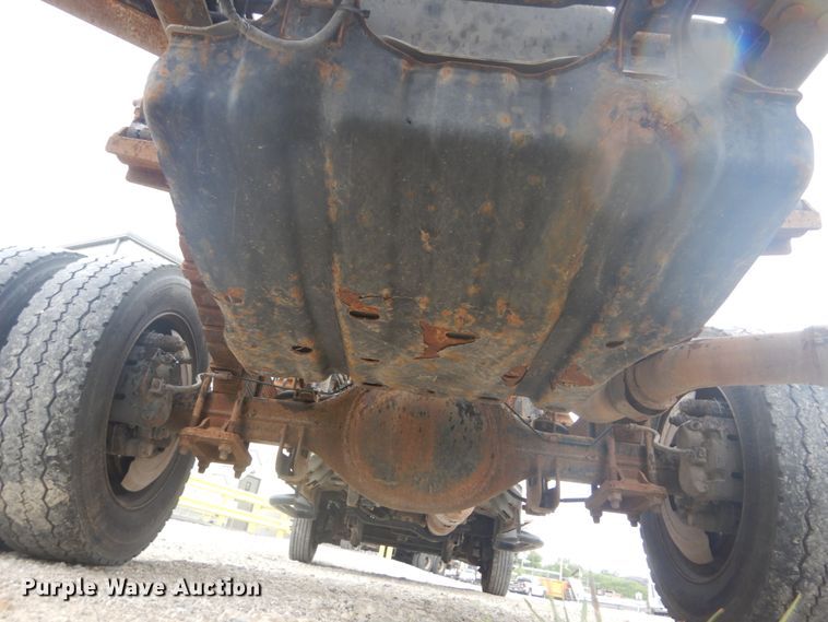 image for item IT9144 2011 Ford F550  truck cab and chassis