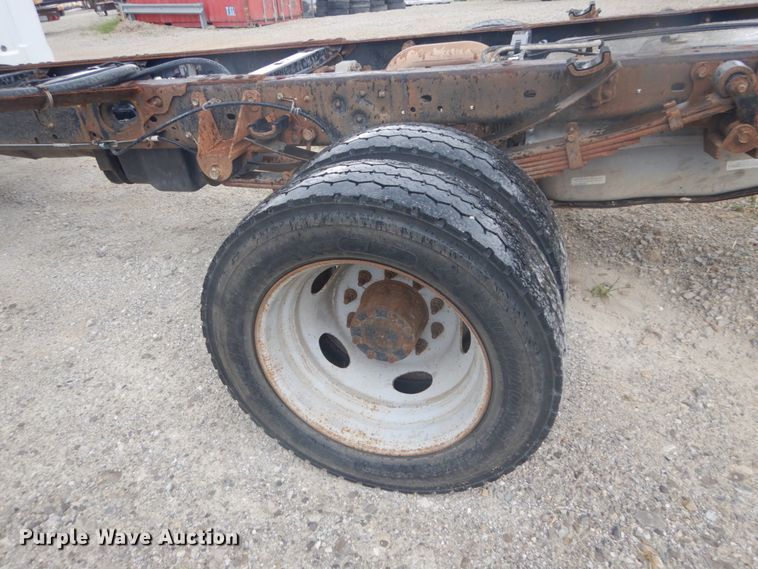 image for item IT9144 2011 Ford F550  truck cab and chassis