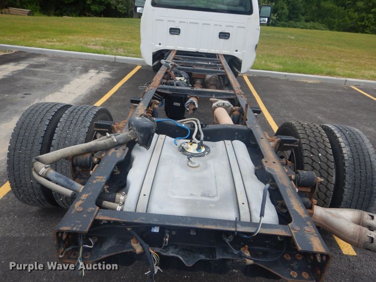image for item IT9145 2012 Ford F550  truck cab and chassis