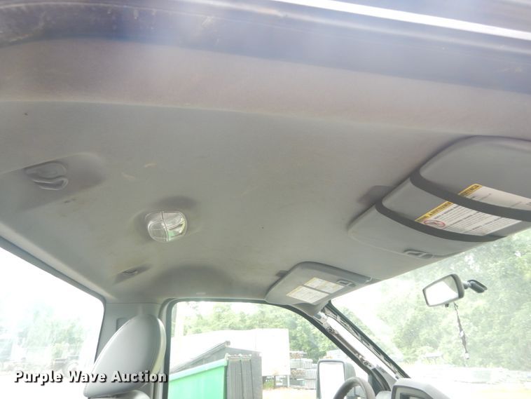 image for item IT9145 2012 Ford F550  truck cab and chassis