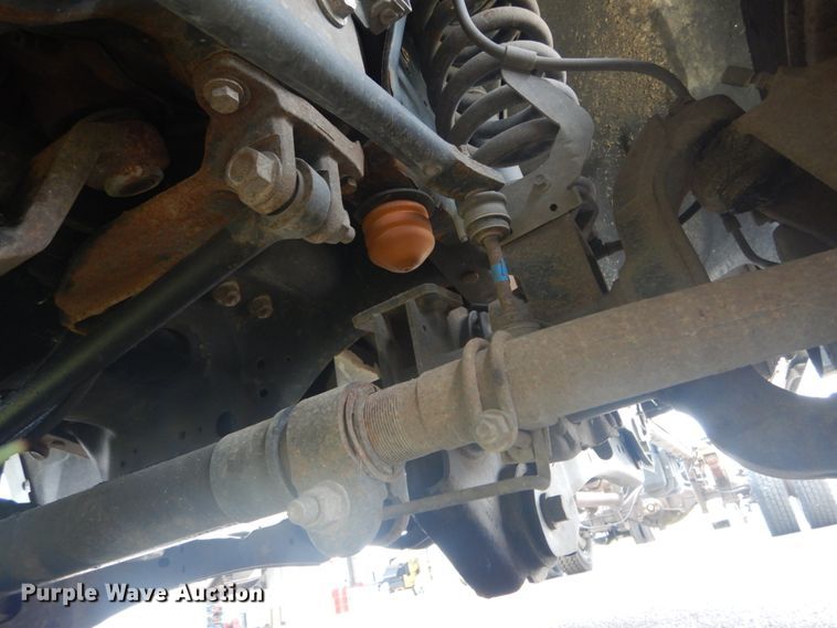 image for item IT9145 2012 Ford F550  truck cab and chassis