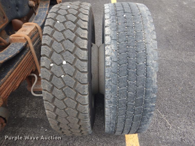 image for item IT9145 2012 Ford F550  truck cab and chassis