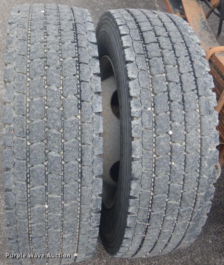 image for item IT9145 2012 Ford F550  truck cab and chassis