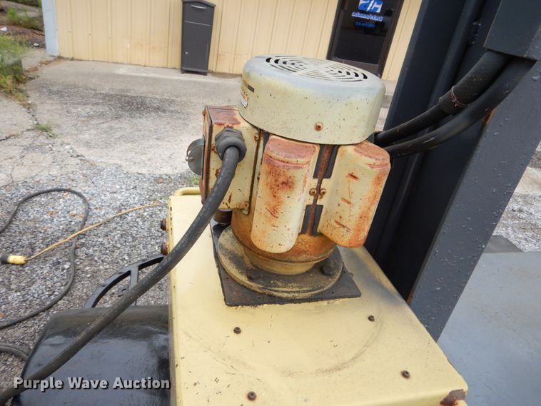 image for item IT9157 Enerpac  tire press trailer