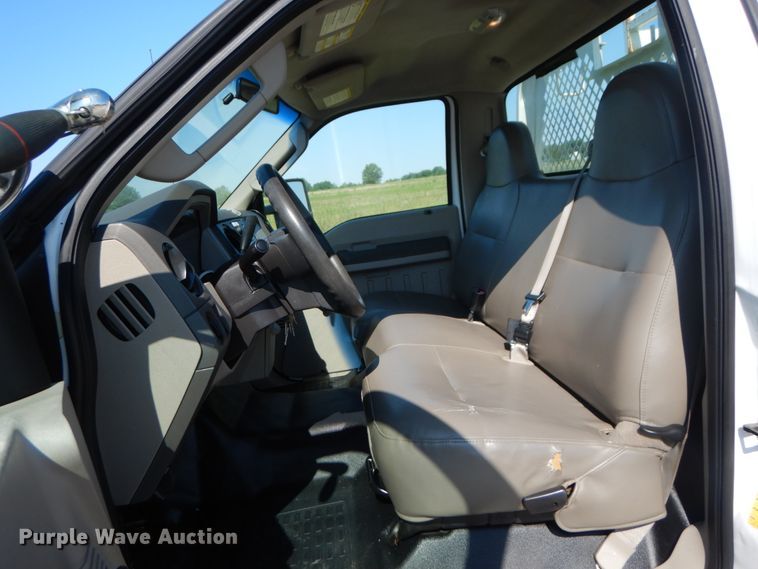 image for item IT9161 2008 Ford F550 Super Duty XL  utility / service truck