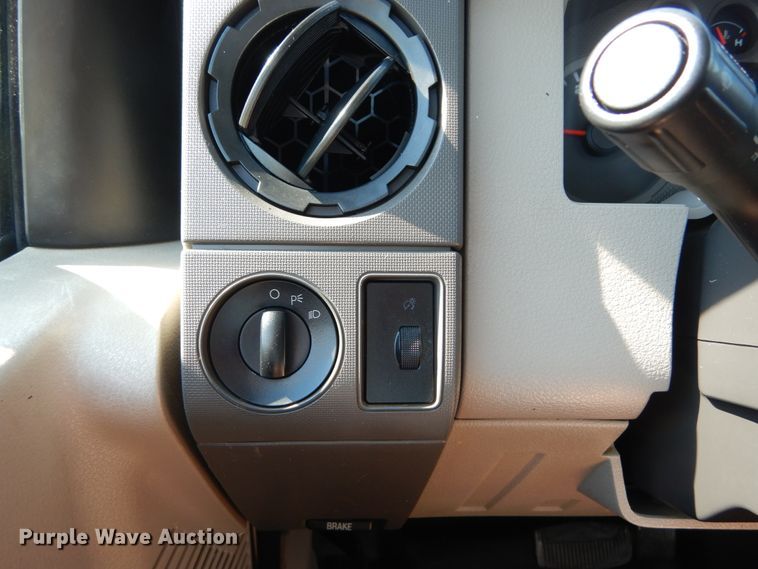 image for item IT9161 2008 Ford F550 Super Duty XL  utility / service truck