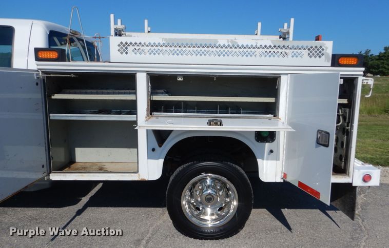 image for item IT9162 2010 Ford F550 Super Duty XL  Crew Cab utility / service truck