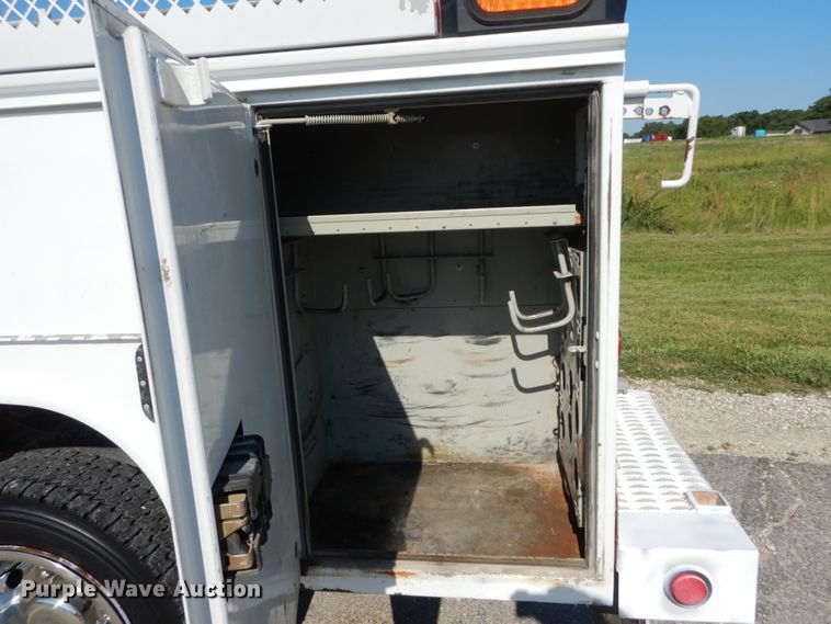 image for item IT9162 2010 Ford F550 Super Duty XL  Crew Cab utility / service truck