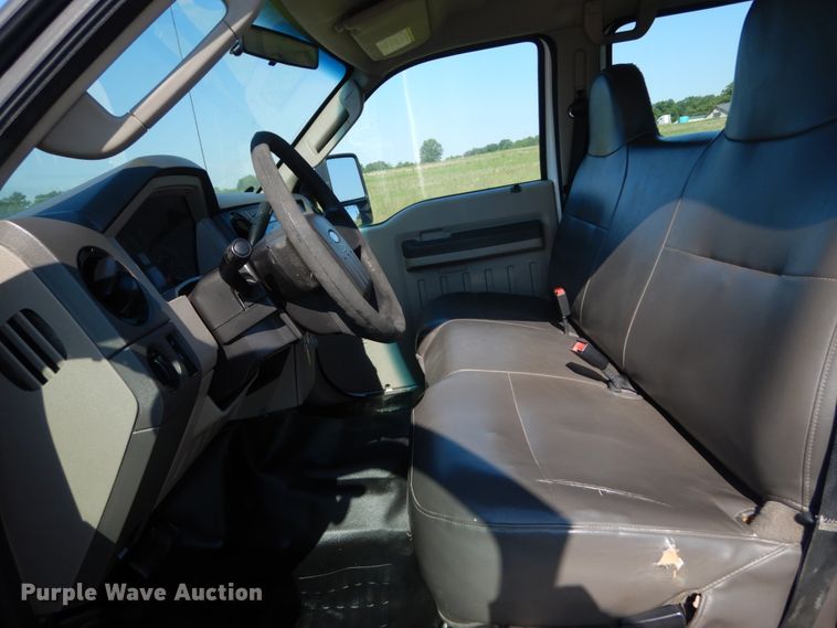 image for item IT9162 2010 Ford F550 Super Duty XL  Crew Cab utility / service truck