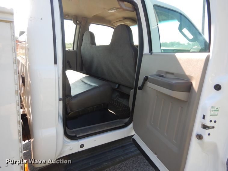 image for item IT9162 2010 Ford F550 Super Duty XL  Crew Cab utility / service truck