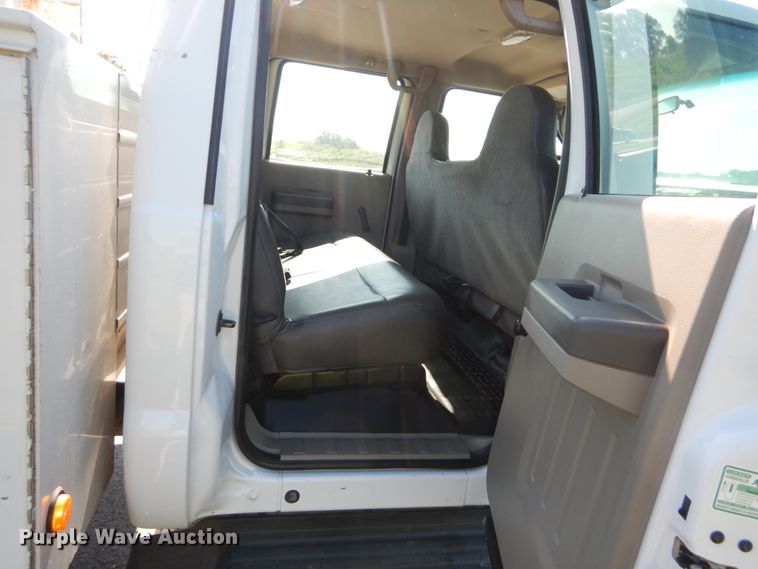 image for item IT9162 2010 Ford F550 Super Duty XL  Crew Cab utility / service truck