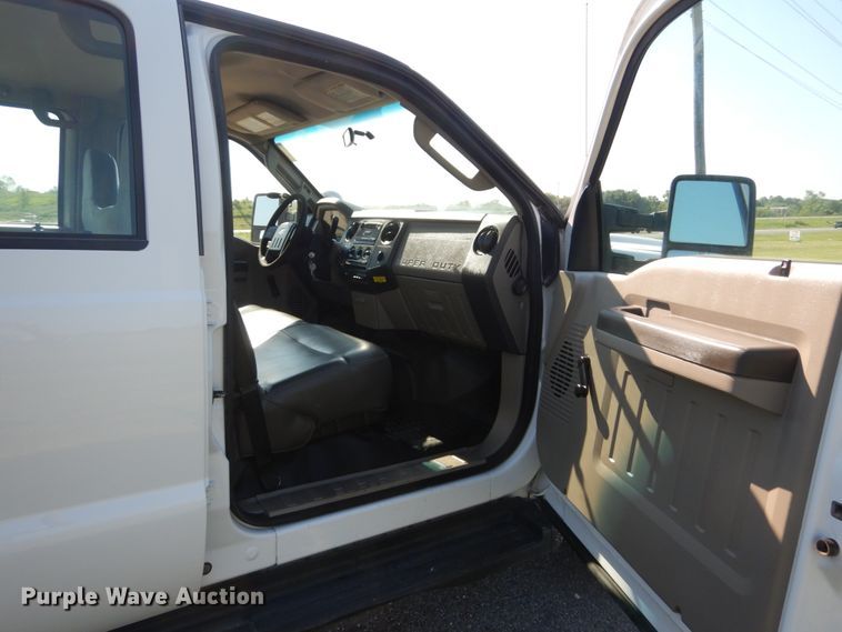 image for item IT9162 2010 Ford F550 Super Duty XL  Crew Cab utility / service truck