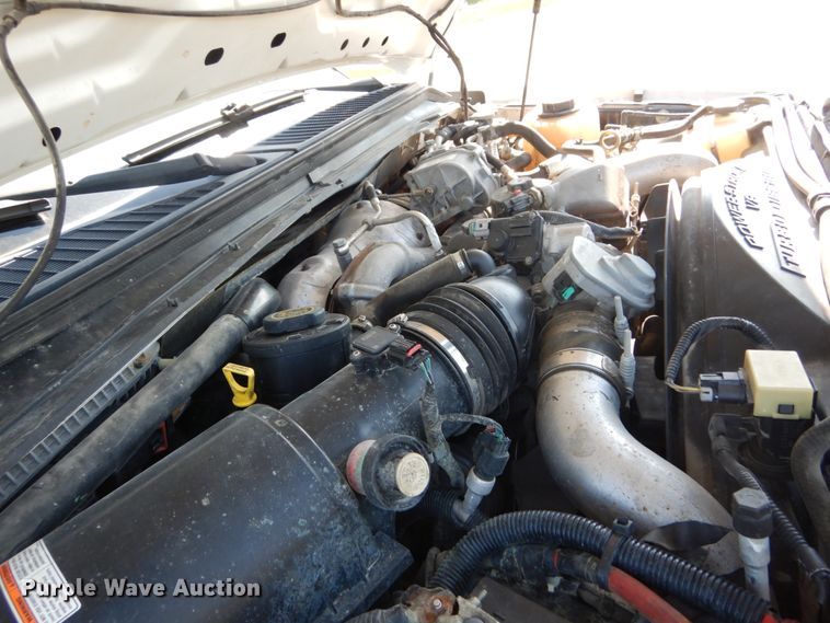 image for item IT9162 2010 Ford F550 Super Duty XL  Crew Cab utility / service truck