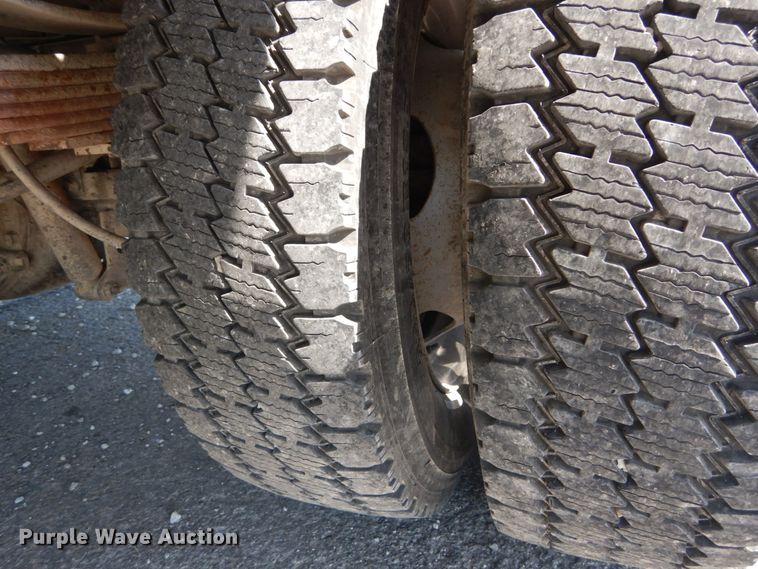 image for item IT9162 2010 Ford F550 Super Duty XL  Crew Cab utility / service truck