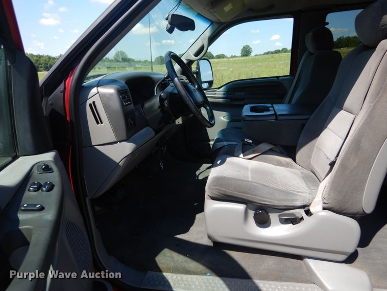 image for item IT9166 2002 Ford F250 Super Duty XLT  SuperCab pickup truck