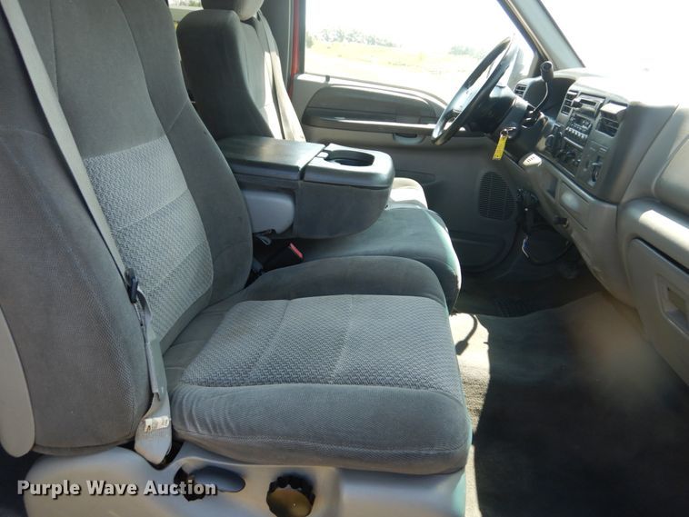 image for item IT9166 2002 Ford F250 Super Duty XLT  SuperCab pickup truck