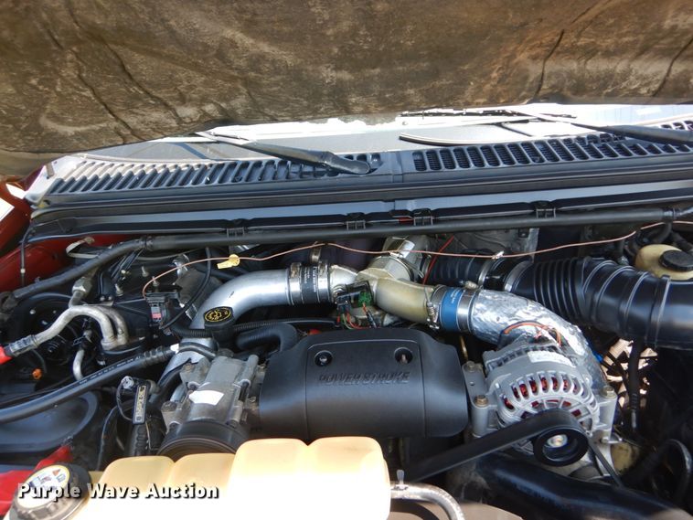 image for item IT9166 2002 Ford F250 Super Duty XLT  SuperCab pickup truck