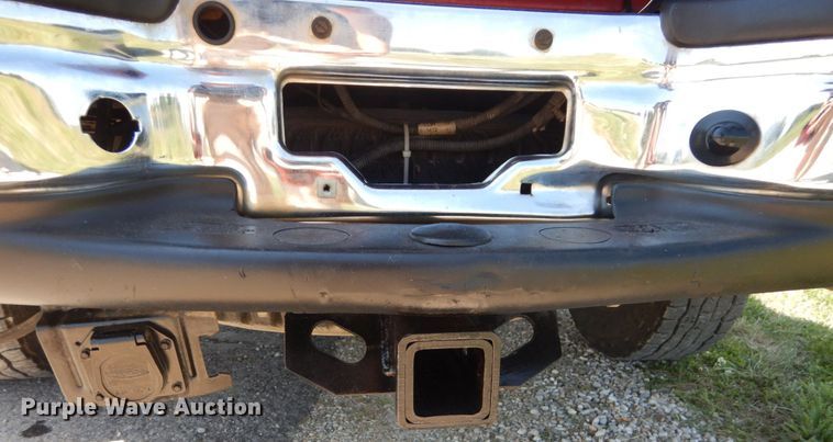 image for item IT9166 2002 Ford F250 Super Duty XLT  SuperCab pickup truck