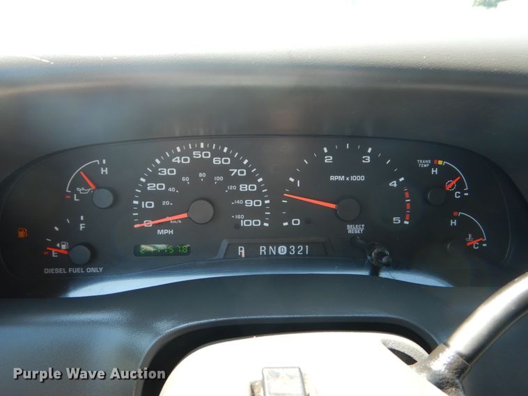 image for item IT9167 2003 Ford F350 Super Duty Lariat  Crew Cab pickup truck