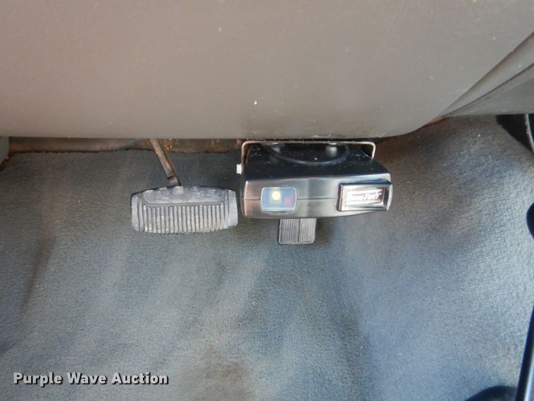 image for item IT9167 2003 Ford F350 Super Duty Lariat  Crew Cab pickup truck