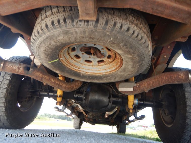 image for item IT9167 2003 Ford F350 Super Duty Lariat  Crew Cab pickup truck