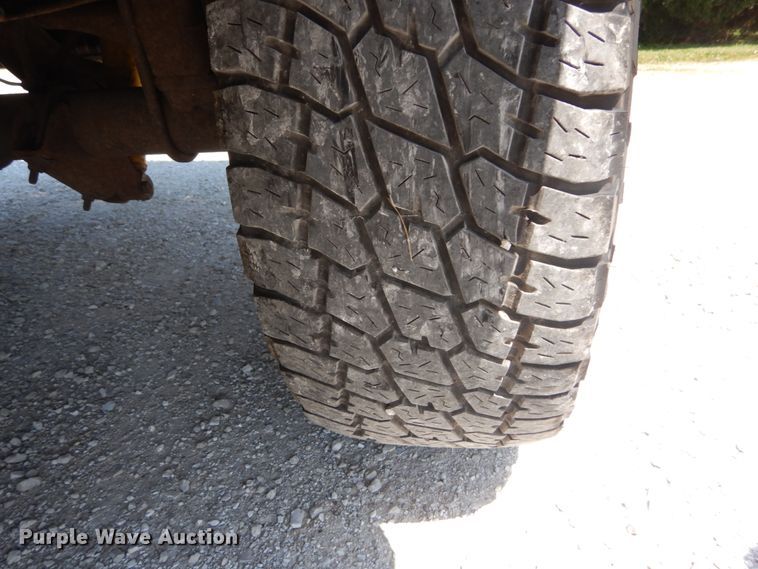 image for item IT9167 2003 Ford F350 Super Duty Lariat  Crew Cab pickup truck