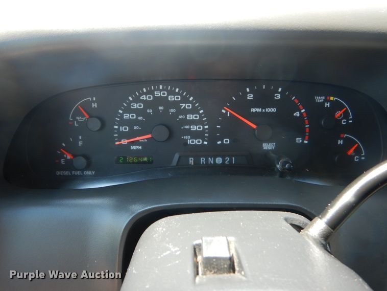 image for item IT9169 2002 Ford F250 Super Duty XLT  SuperCab pickup truck