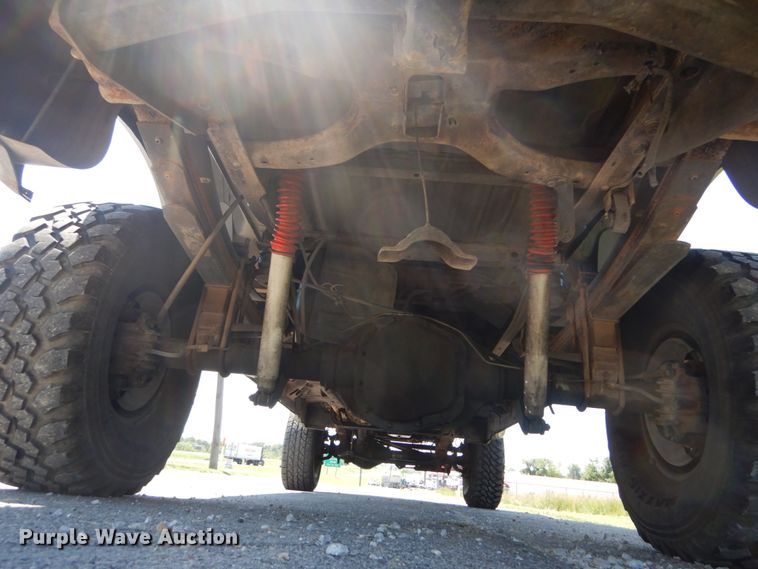 image for item IT9169 2002 Ford F250 Super Duty XLT  SuperCab pickup truck