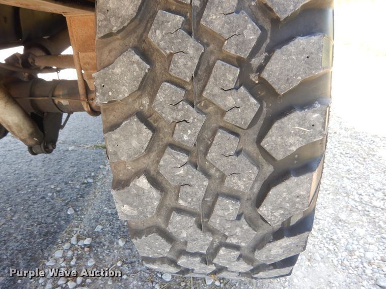 image for item IT9169 2002 Ford F250 Super Duty XLT  SuperCab pickup truck