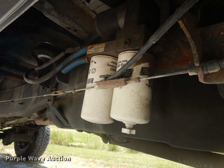 image for item IT9174 2008 Ford F350 Super Duty  Crew Cab pickup truck