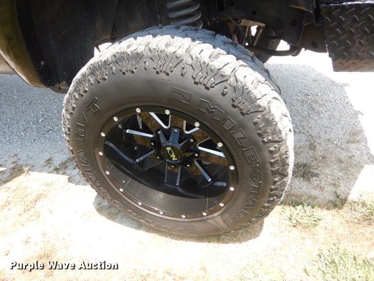 image for item IT9174 2008 Ford F350 Super Duty  Crew Cab pickup truck