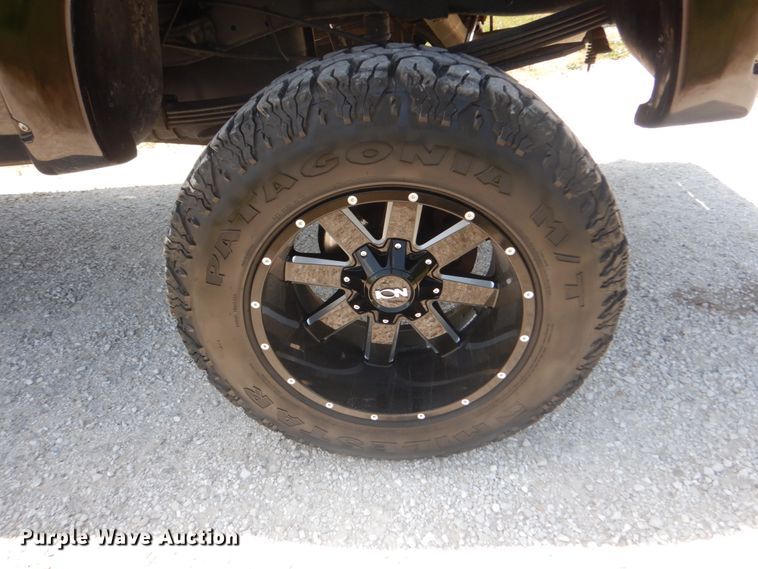 image for item IT9174 2008 Ford F350 Super Duty  Crew Cab pickup truck