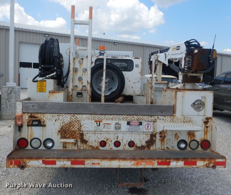 image for item IT9175 2009 Ford F550 Super Duty  SuperCab utility / service truck