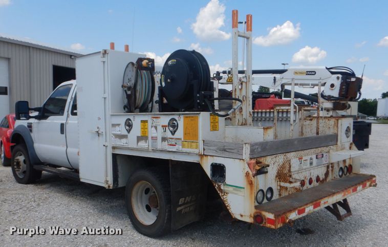 image for item IT9175 2009 Ford F550 Super Duty  SuperCab utility / service truck