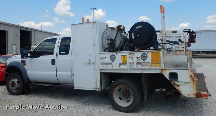 image for item IT9175 2009 Ford F550 Super Duty  SuperCab utility / service truck