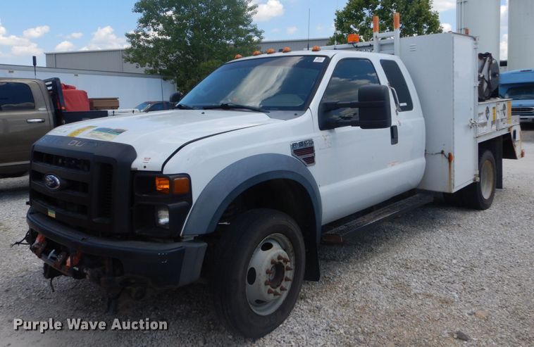 image for item IT9175 2009 Ford F550 Super Duty  SuperCab utility / service truck