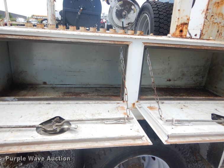 image for item IT9175 2009 Ford F550 Super Duty  SuperCab utility / service truck