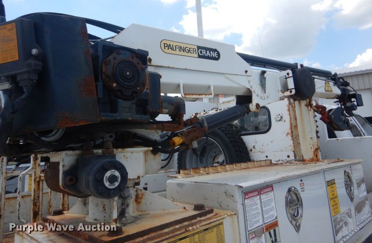 image for item IT9175 2009 Ford F550 Super Duty  SuperCab utility / service truck