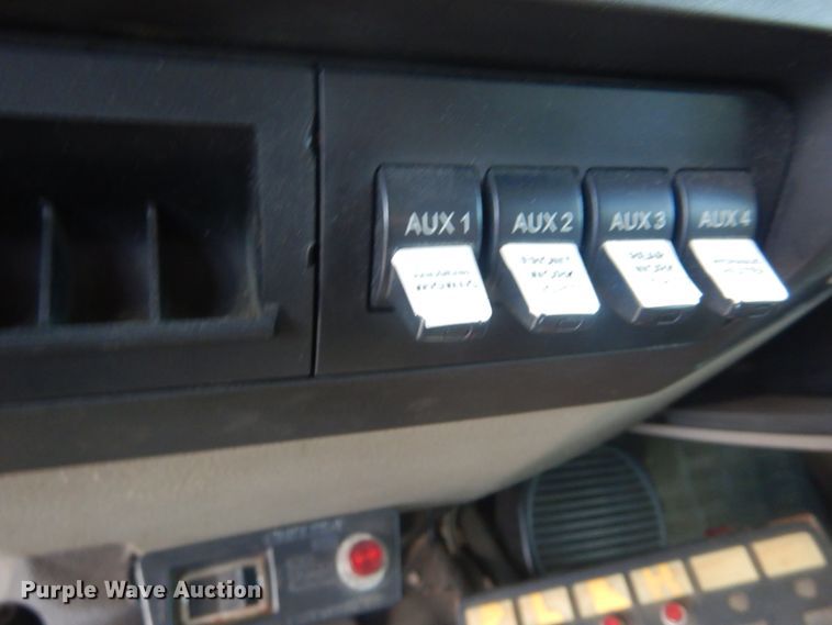 image for item IT9175 2009 Ford F550 Super Duty  SuperCab utility / service truck