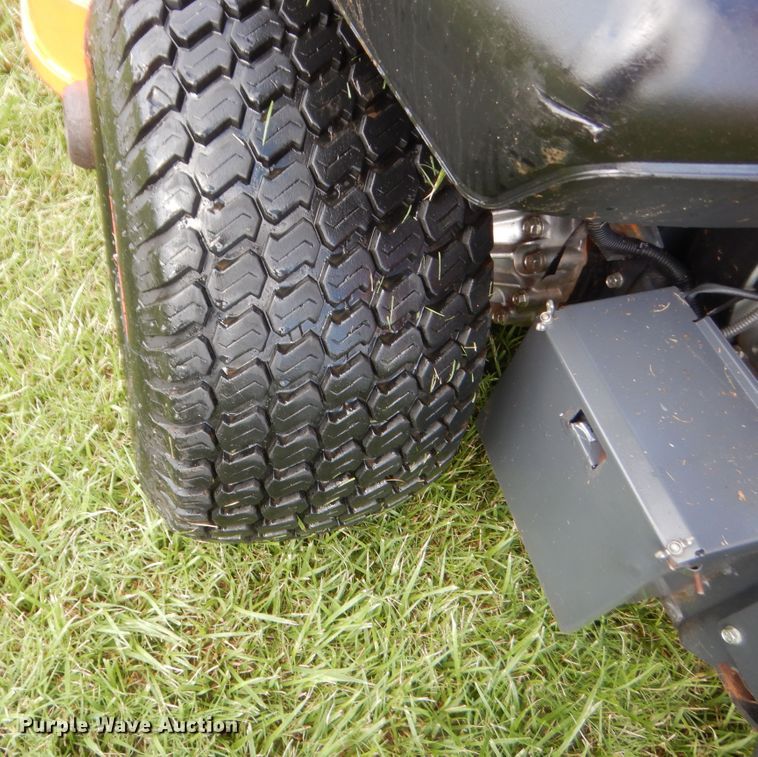 image for item IT9541 Kubota ZG327  ZTR lawn mower
