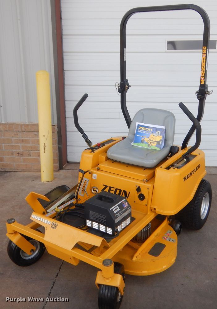 image for item IT9544 Hustler Zeon 929141  ZTR lawn mower