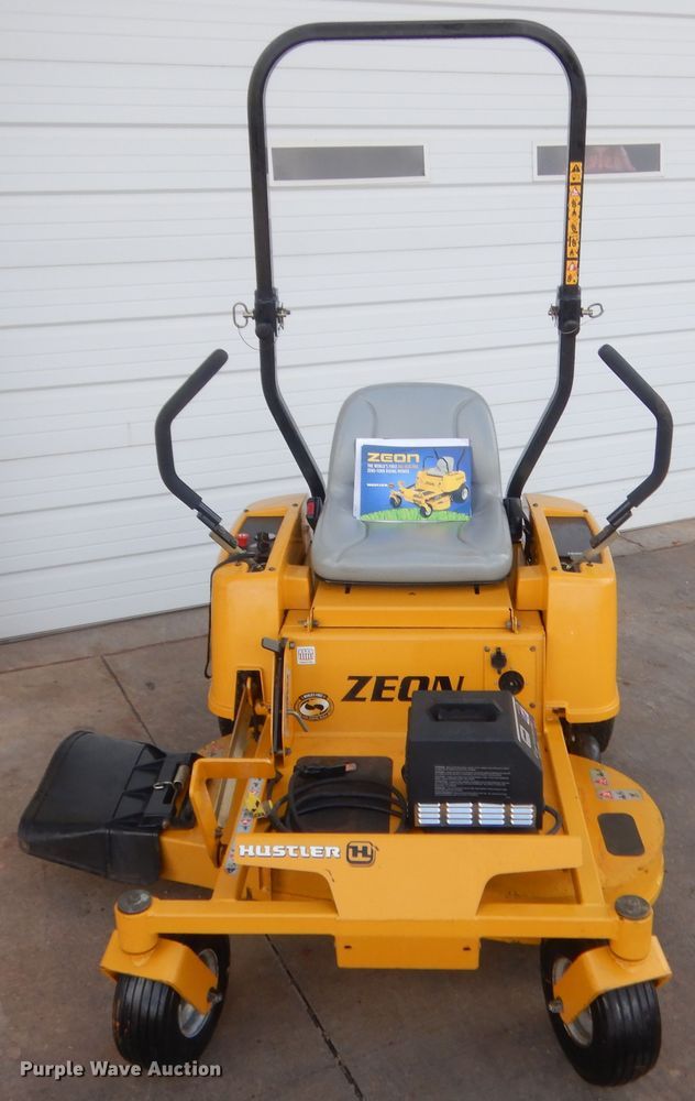 image for item IT9544 Hustler Zeon 929141  ZTR lawn mower