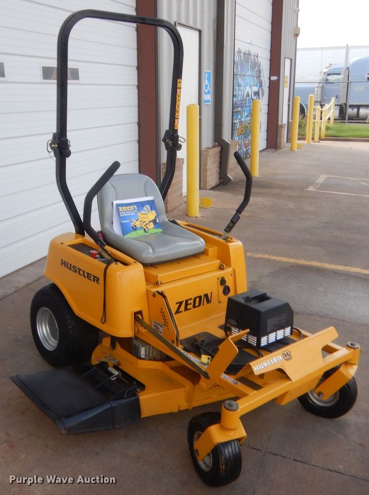 image for item IT9544 Hustler Zeon 929141  ZTR lawn mower
