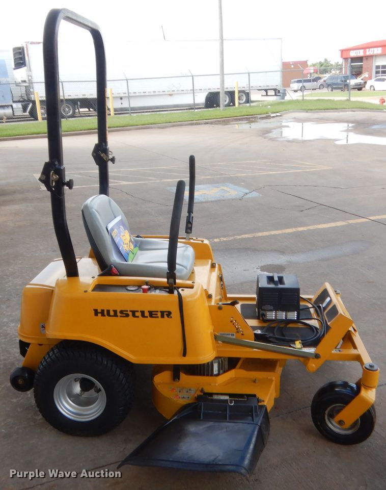 image for item IT9544 Hustler Zeon 929141  ZTR lawn mower