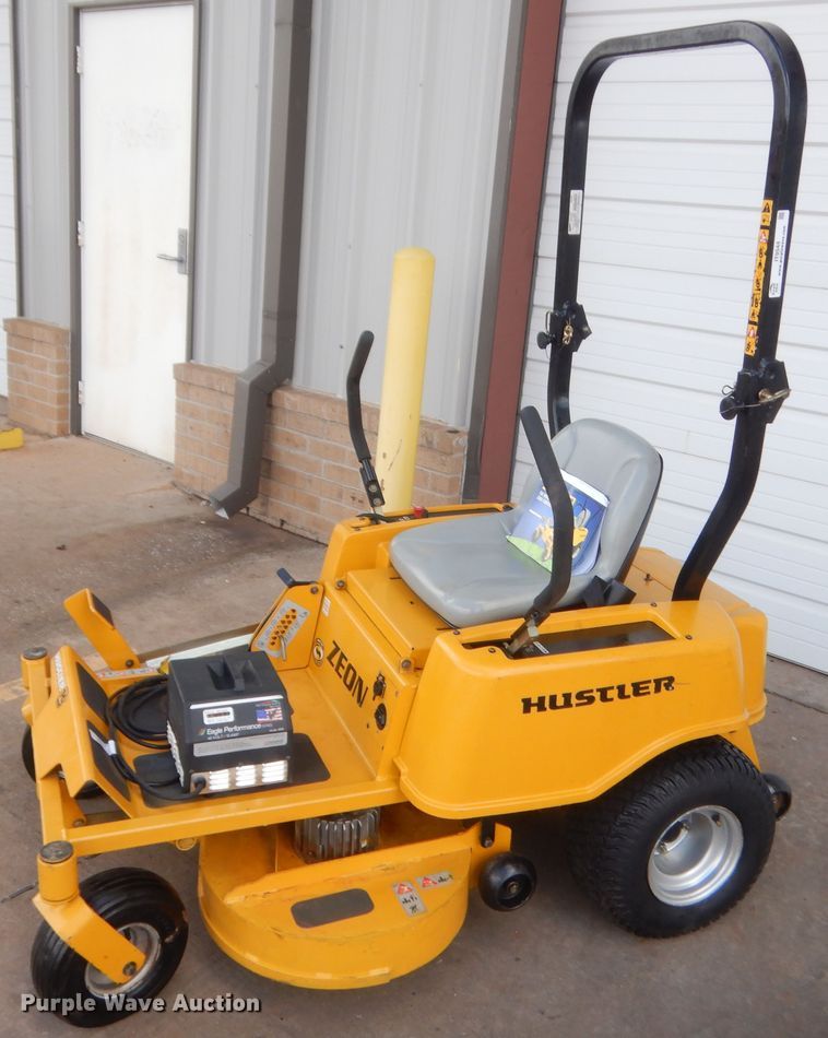 image for item IT9544 Hustler Zeon 929141  ZTR lawn mower