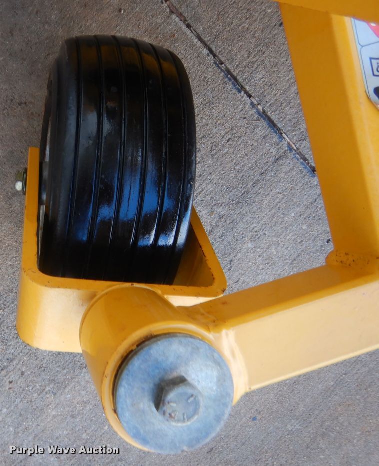 image for item IT9544 Hustler Zeon 929141  ZTR lawn mower