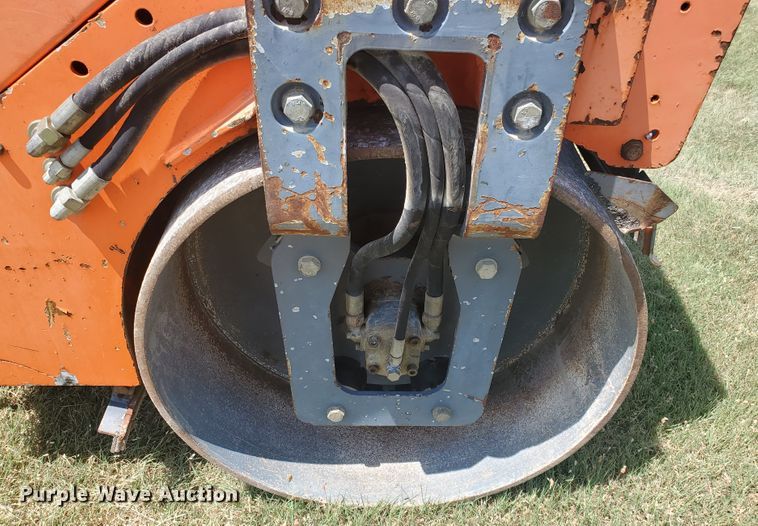 image for item IX9947 2004 Hamm HD10  double drum vibratory roller